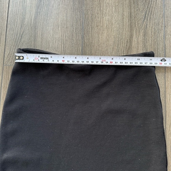 Aritzia Talula Black Tulip Women's Skirt XXS (0-2) - Picture 6 of 9